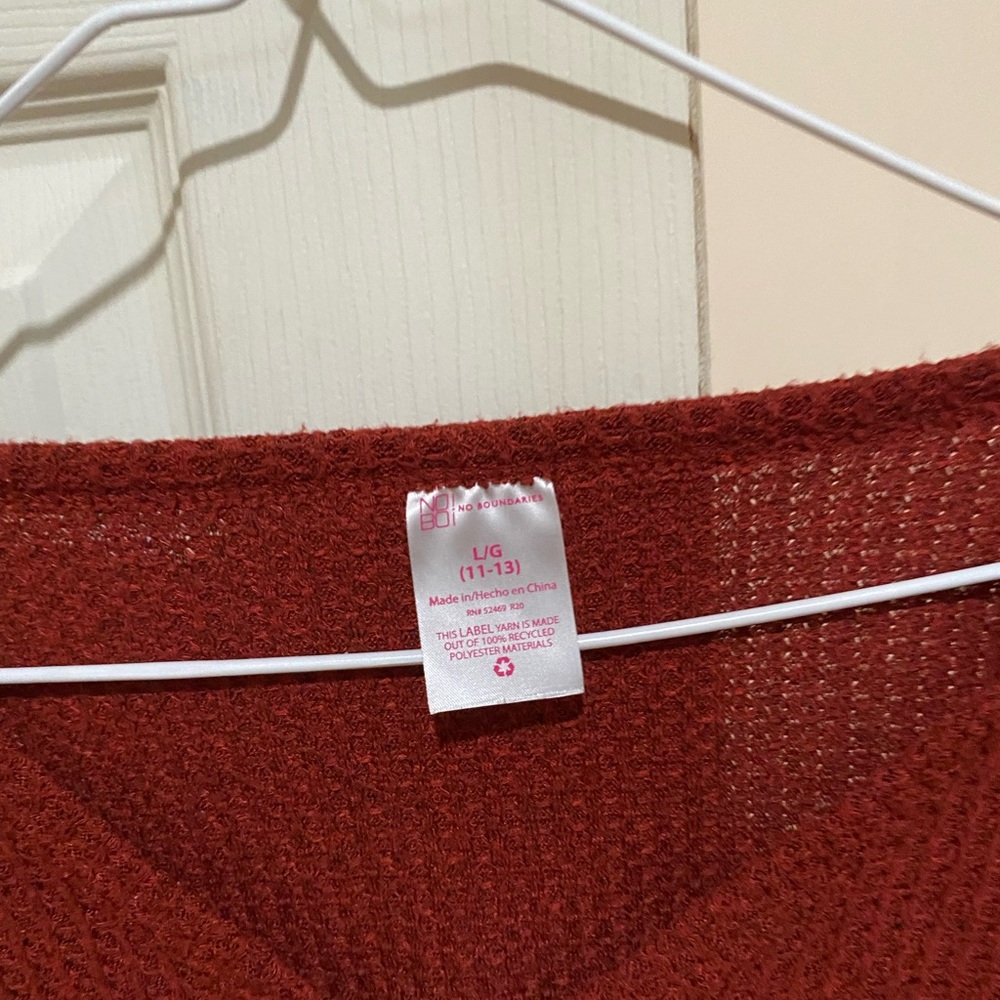 Sweater - Picture 4 of 4